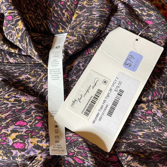 Lululemon Wunder Train HR tight 28”, size 2 - Picture 3 of 4
